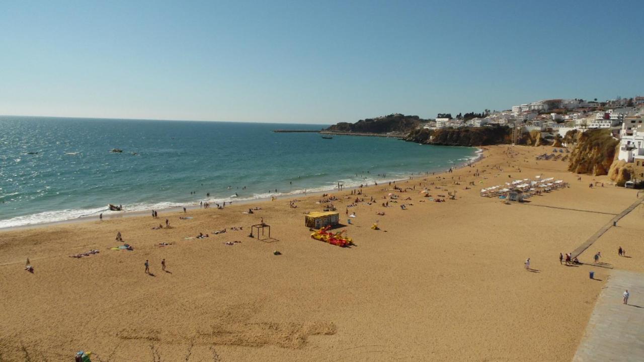 Top Renoviertes Apartment Mit Grosser Terrasse Albufeira Dış mekan fotoğraf